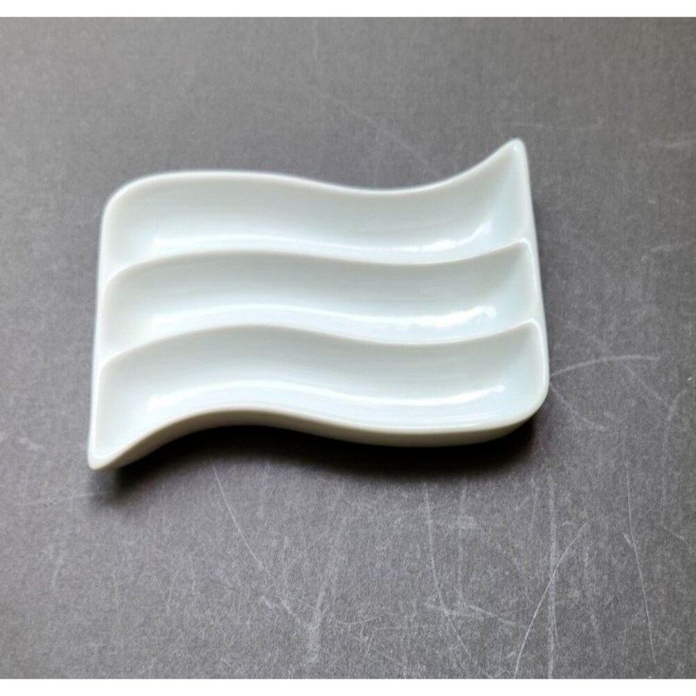 Olive Dishes Crate Barrel Cordon Bleu White B. I. A.